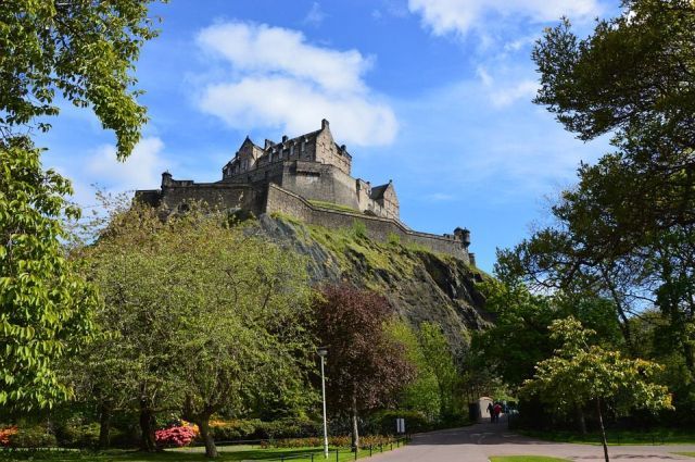 Fast Delivery: Edinburgh: Quality printing in Edinburgh
